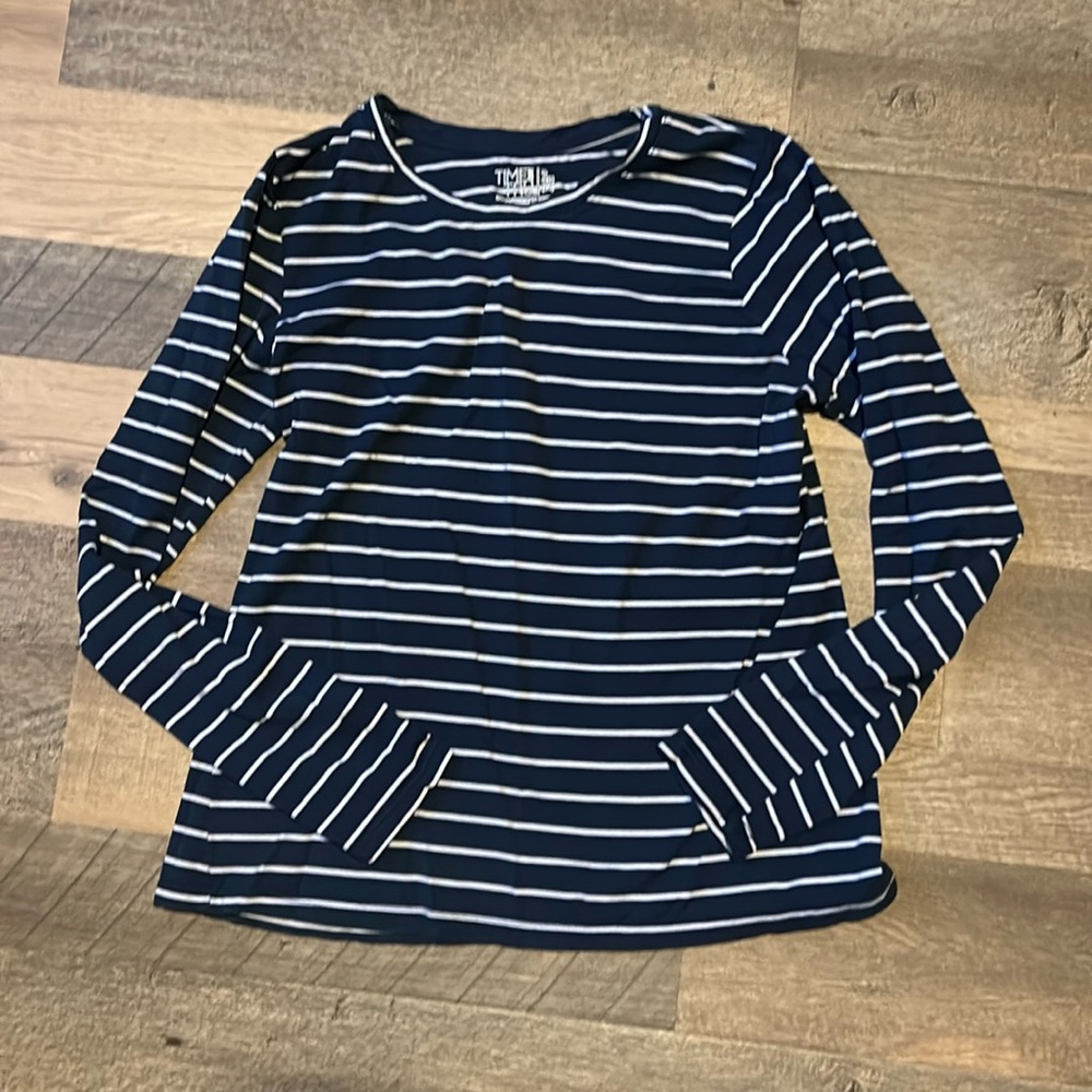 Long sleeve tee